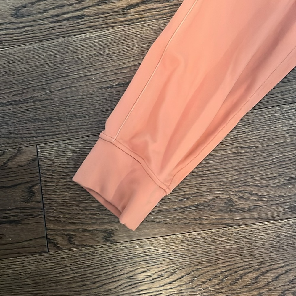 Lululemon jogger pant - Picture 4 of 5